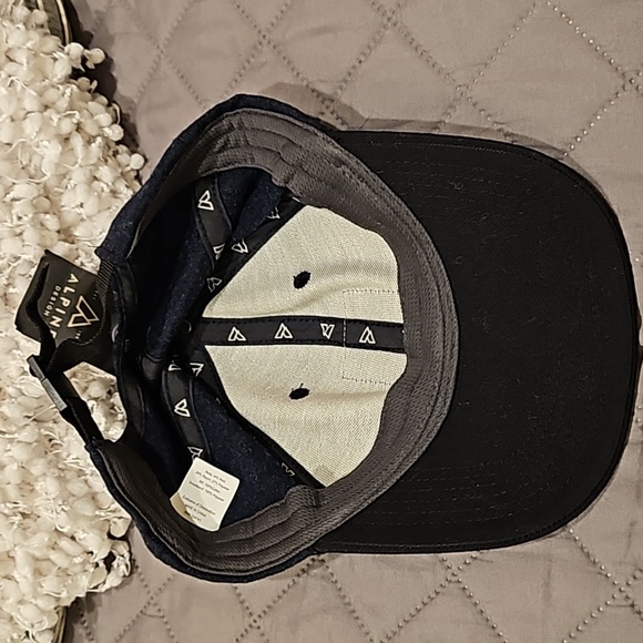 Alpine Design Cap - Picture 13 of 16